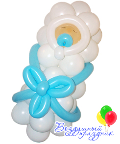 Новорожденный ребенок из воздушных шаров